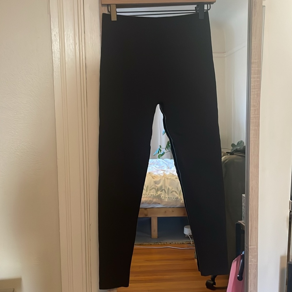 Everlane High-Waisted Black Leggings (NEVER WORN)